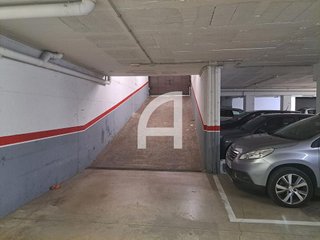 Garaje en venta en Barri del Centre en Terrassa