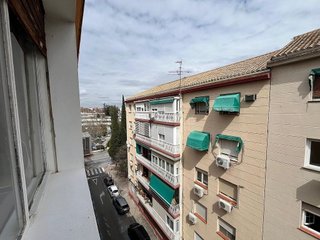 Piso en alquiler en Camino de Ronda - Rosaleda en Granada
