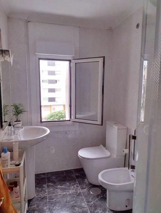 Piso en alquiler en El Coto en Gijón