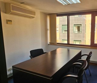 Oficina en alquiler en Las Arenas Centro en Getxo