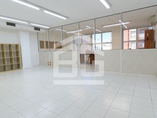 Local comercial en alquiler en Sant Miquel - Tres Torres en Granollers