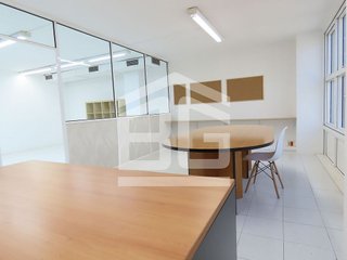 Local comercial en alquiler en Sant Miquel - Tres Torres en Granollers