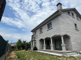 Chalet en alquiler en Padrón