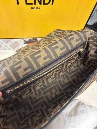 Bolso Fendi Baguette icónico Marrón/Dorado