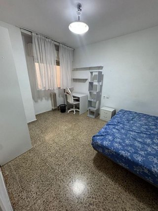 Piso en alquiler en Camino de Ronda - Rosaleda en Granada