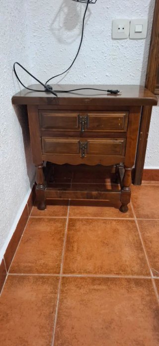 Mueble Castellano Madera Marrón