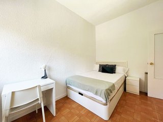 Piso en alquiler en Palos de Moguer en Madrid