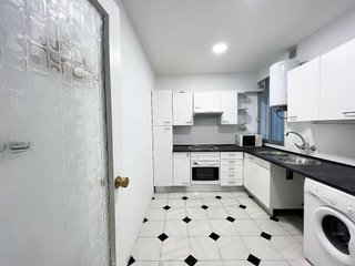 Piso en alquiler en Palos de Moguer en Madrid