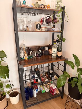 Bar estilo industrial madera y metal