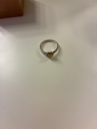 Anillo Pandora Corazón Amarillo
