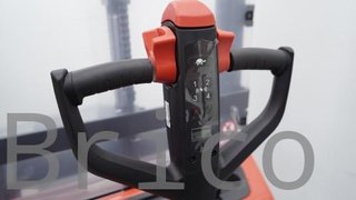 Apilador Eléctrico 1200 Kg - 1600 mm - 16020