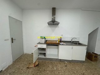 Local comercial en venta en Centro en Chiva