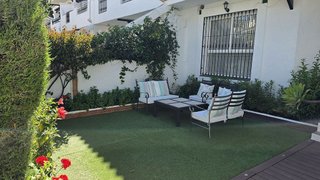 Casa adosada en alquiler en Los Naranjos - Las Brisas en Marbella