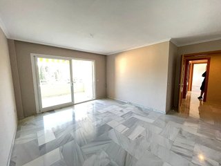 Piso en alquiler en El Mayorazgo - El Limonar en Málaga