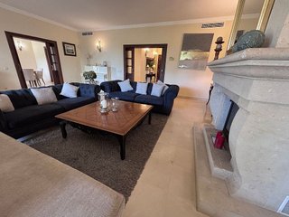 Casa adosada en alquiler en Elviria en Marbella