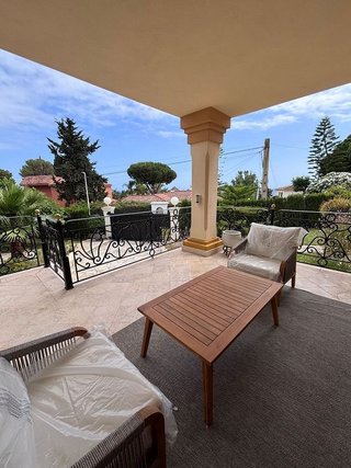 Casa adosada en alquiler en Elviria en Marbella