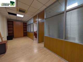 Local comercial en venta en Poio