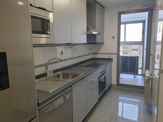 Piso en alquiler en San Juan Bautista en Madrid
