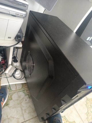 Torre PC Cooler Master Negra i7
