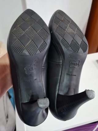 Zapatos de tacón negros talla 36