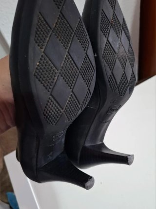 Zapatos de tacón negros talla 36
