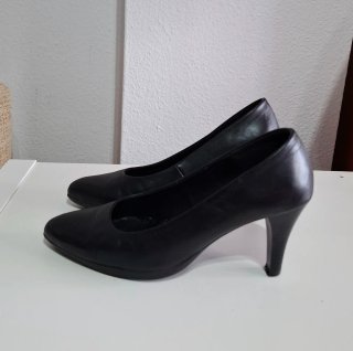 Zapatos de tacón negros talla 36