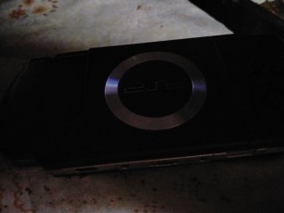 Sony PSP Negra se vende con los juegos fifa2008 y