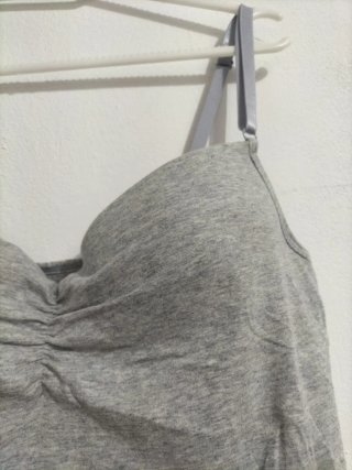 Top tirantes gris con sujetador M/L