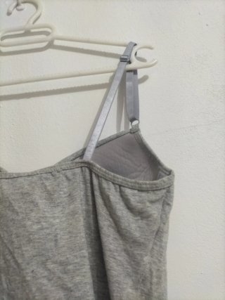 Top tirantes gris con sujetador M/L