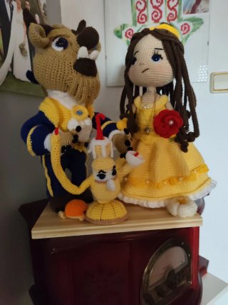 Muñecos Crochet Bella y Bestia