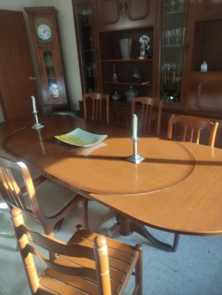 Mesa y 5 Sillas Comedor Madera Oscura