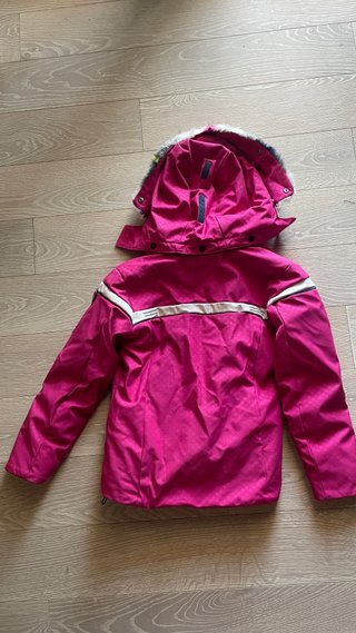 Tuta da sci per bambini grandi.