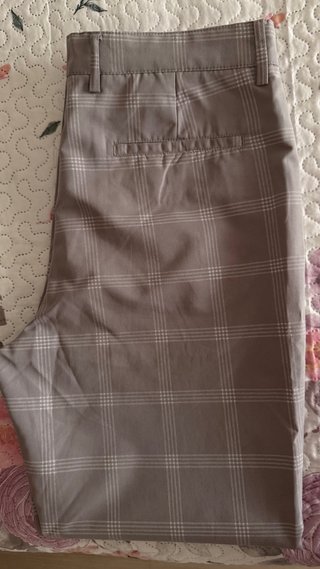 Pantalón de vestir a cuadros gris