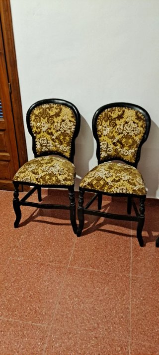 Juego de 2 sillas antiguas tapizadas