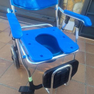 Silla de ruedas de wc y ducha plegable OASIS-NUEVA