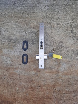 Puerta corredera madera con guía