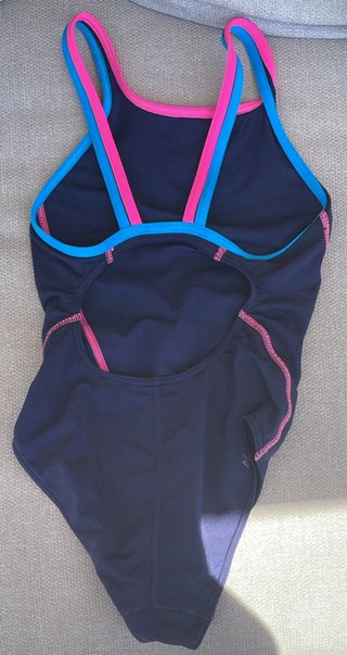 Bañador niña Nabaiji azul y rosa talla 7/8