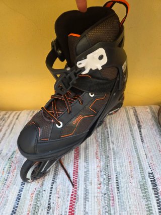 Patines en línea marca Oxelo.