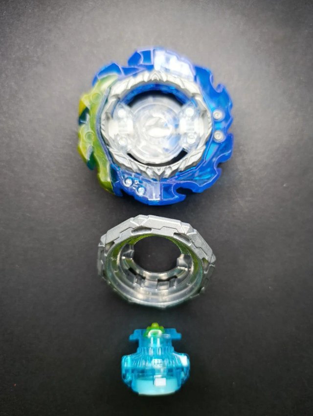 Beyblade Burst King Helios Takara Tomy