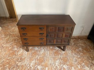 Cómoda-Aparador Madera de Castaño Macizo Años 50