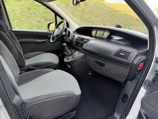 Peugeot 807 2014