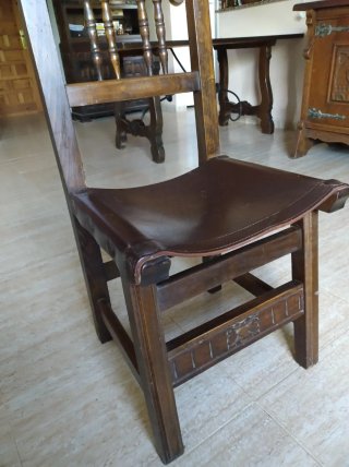 Mesa y Sillas de Comedor Madera