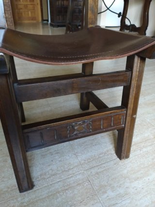 Mesa y Sillas de Comedor Madera