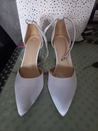 Zapatos de novia blancos