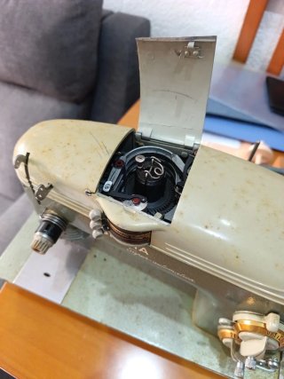 Máquina de coser SIGMA Superautomatica
