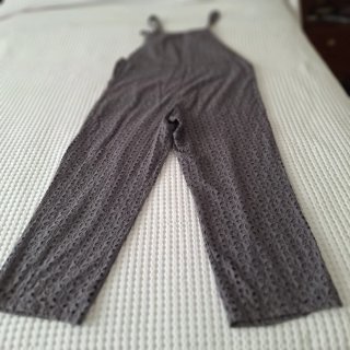 Mono Zara gris calado