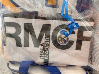 Lote productos Real Madrid