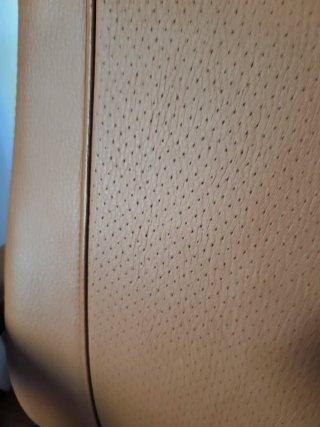 Silla de oficina ergonómica marrón
