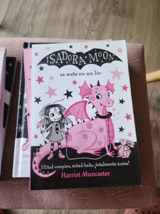 ISADORA MOON Colección