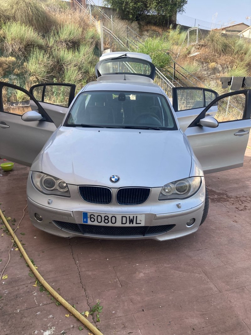 BMW Serie 1 2006 - foto 1